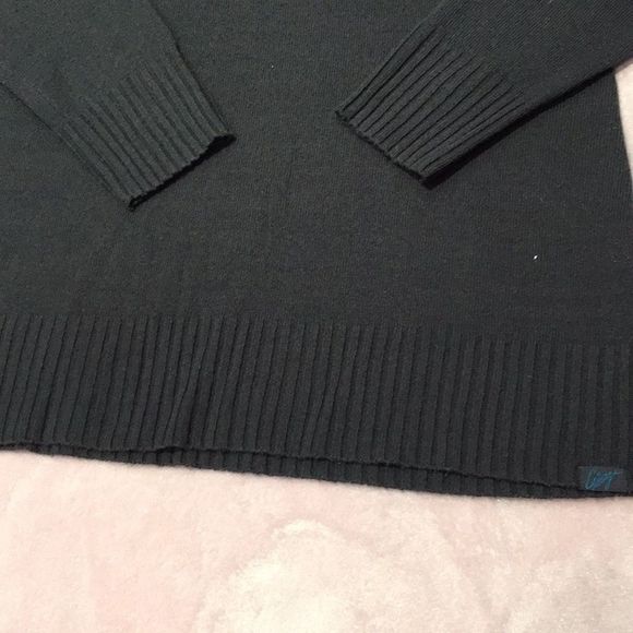 Garage sweater Size Large - Picture 4 of 4